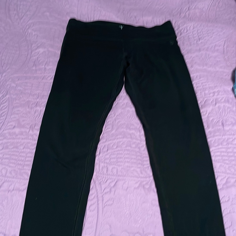 New York & Company black leggings.  Size Large